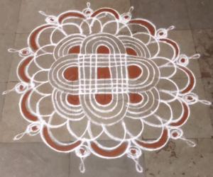 Rangoli: freehand kolam