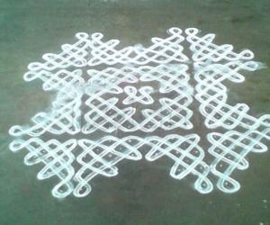 Rangoli: chikku kolam