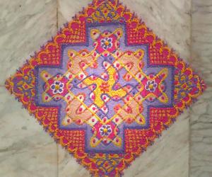 Rangoli: Day 3 Margazhi kolam - Multi coloured chikku mat
