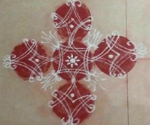 Rangoli: Thai Velli 01Padi Kolam 