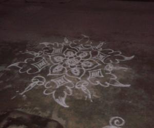 Rangoli: dd daily kolam