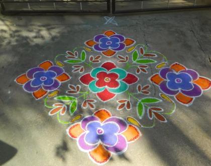 Rangoli: beautiful flowers rangoli