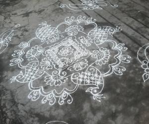 Rangoli: Freehand kolam