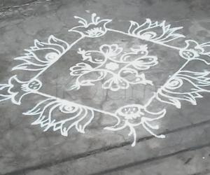 Simple  dotted kolam