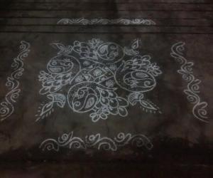 Rangoli: Floor version.... peacocks 