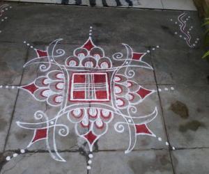 Rangoli: Aadi velli kolam