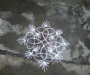 Rangoli: Simple kolam
