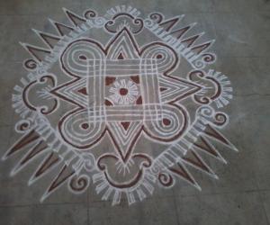 Rangoli: Tuesday Kolam!