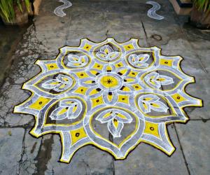 Rangoli: My daily kolam!