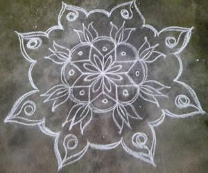 Rangoli: Tuesday kolam
