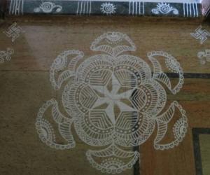 Rangoli: Free Hand Design-Beginner
