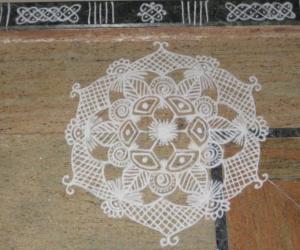 Rangoli: Free Hand Design-Beginner