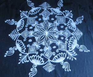 Free Hand Black and white Design