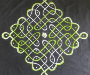 Rangoli: Chikku Kolam 
