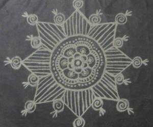 Rangoli: Free hand design with recycled colours