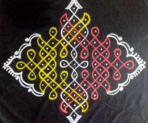 Rangoli: Chikku Kolam 