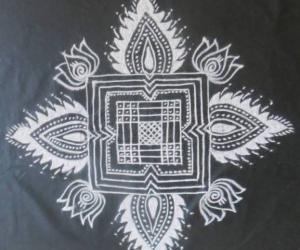 Rangoli: Thai Velli kolam 1