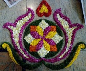 Rangoli: Onam Pookolam
