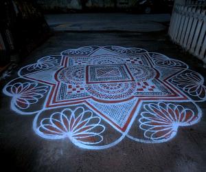 Rangoli: HAPPY BIRTHDAY LATA