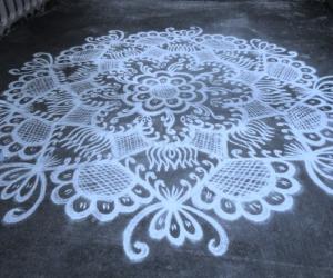 Free hand kolam