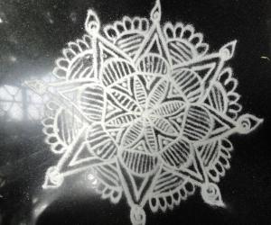 Rangoli: Beginner kolam