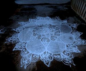 Rangoli: free hand kolam