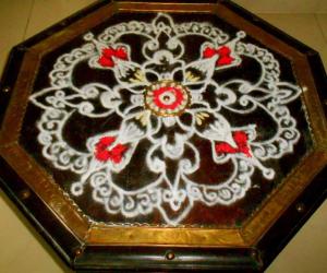Designer top kolam.