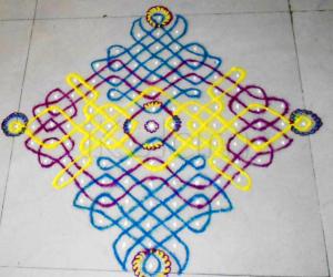 Tricolour chikku kolam