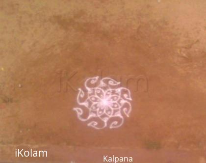 Rangoli: simple kolam