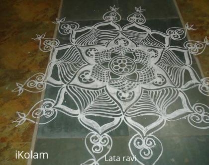 Rangoli: navrathri mav-kolam