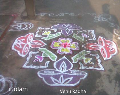 Rangoli: Dotted deepam kolam