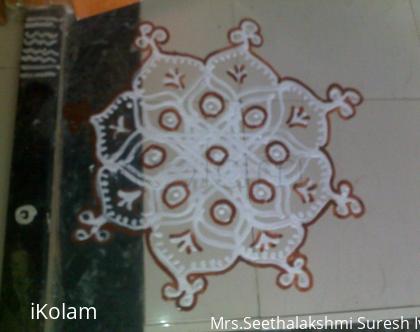 Rangoli: Padi Kolam