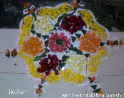 Rangoli: Onam Pookolam
