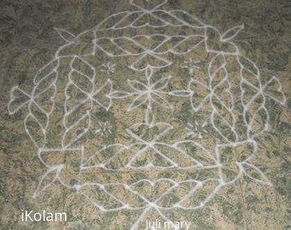 Rangoli: dotted kolam 62