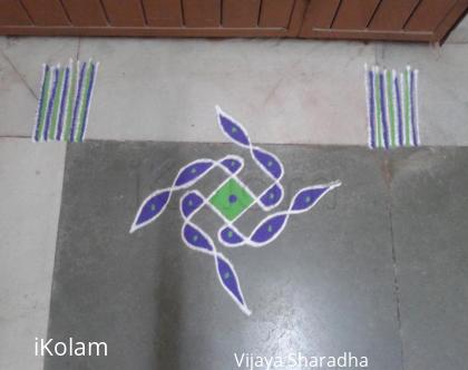 Rangoli: Simple colourful Rangoli