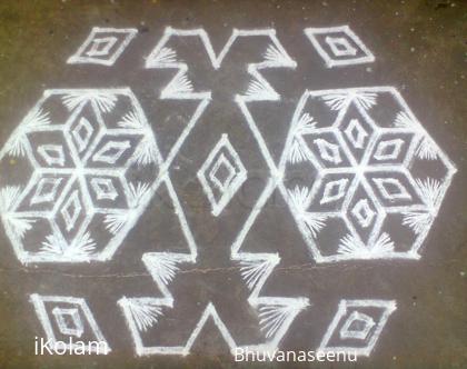 Rangoli: marghazi kolam