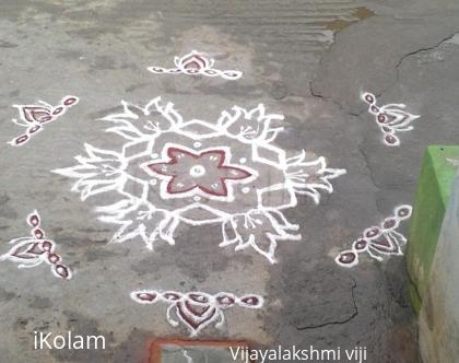 Rangoli: dotted kolam