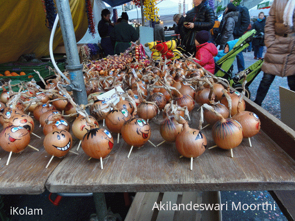 Onion festival or Onion Market - DSC04947.gif