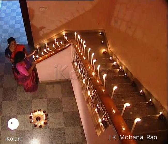A nice dIpAvaLi decoration from a TV serial  - kaDavuLukku kObam vandadu - 1.jpg