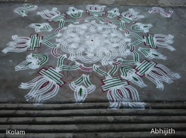 Rangoli: Padi kolam