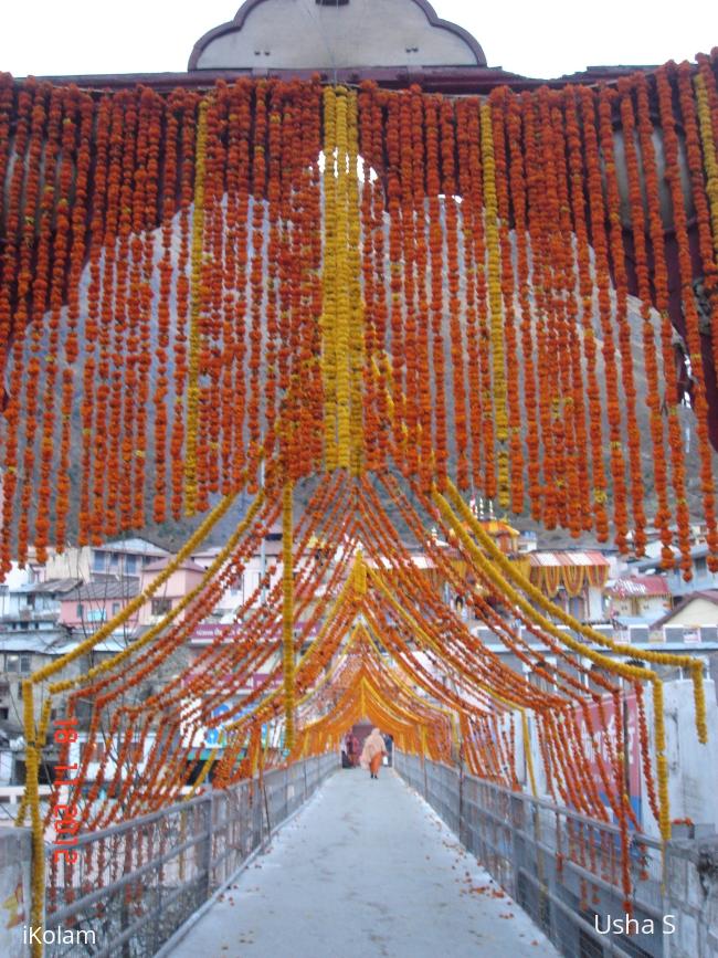 Badrinath Temple Decorated for Deepavali 2012 - 