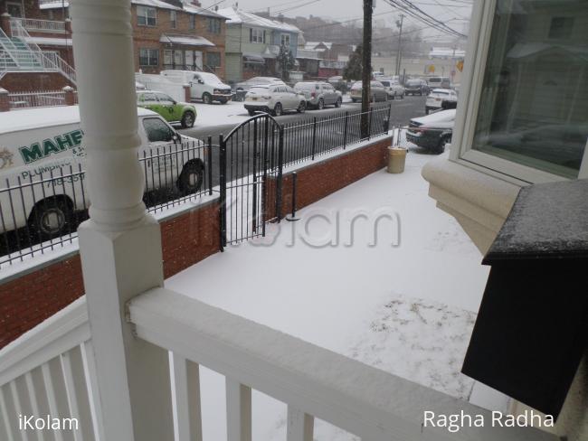 SNOW FALLING... -
