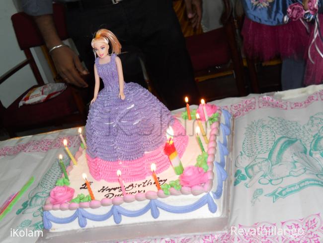 Barbie doll cake. - 