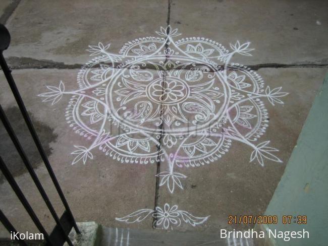 Rangoli: White kolam