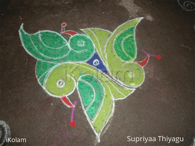 Rangoli: Parrots