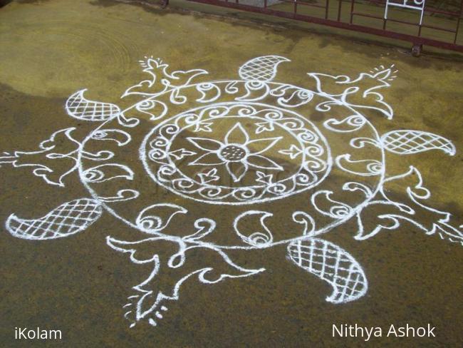 Rangoli: free hand kolam