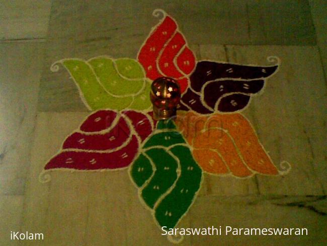 Rangoli: Conch Kolam (Margazhi) Rangoli: Conch Kolam (Margazhi)