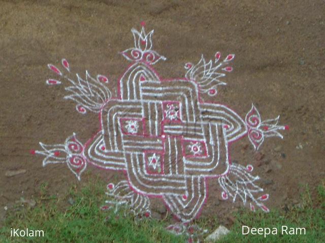 Rangoli: asymmetrical kolam
