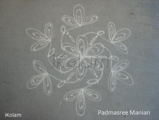 Rangoli: Simple kolam