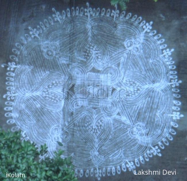 Rangoli: Padi kolam